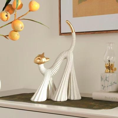 29,5 cm Nowoczesna Abstrakcyjna Figurka Kota Rzeźba z Żywicy Nordycka Dekoracja Domu Elegancka Złoto-Biała Figurka Kotka Artystyczna na Biurko Prezent