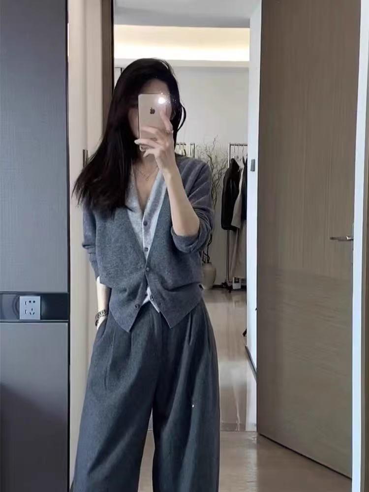2025 Women's V-Neck Grey Color Block Wool Cardigan - Layered Two-Piece Knitwear for Early Autumn