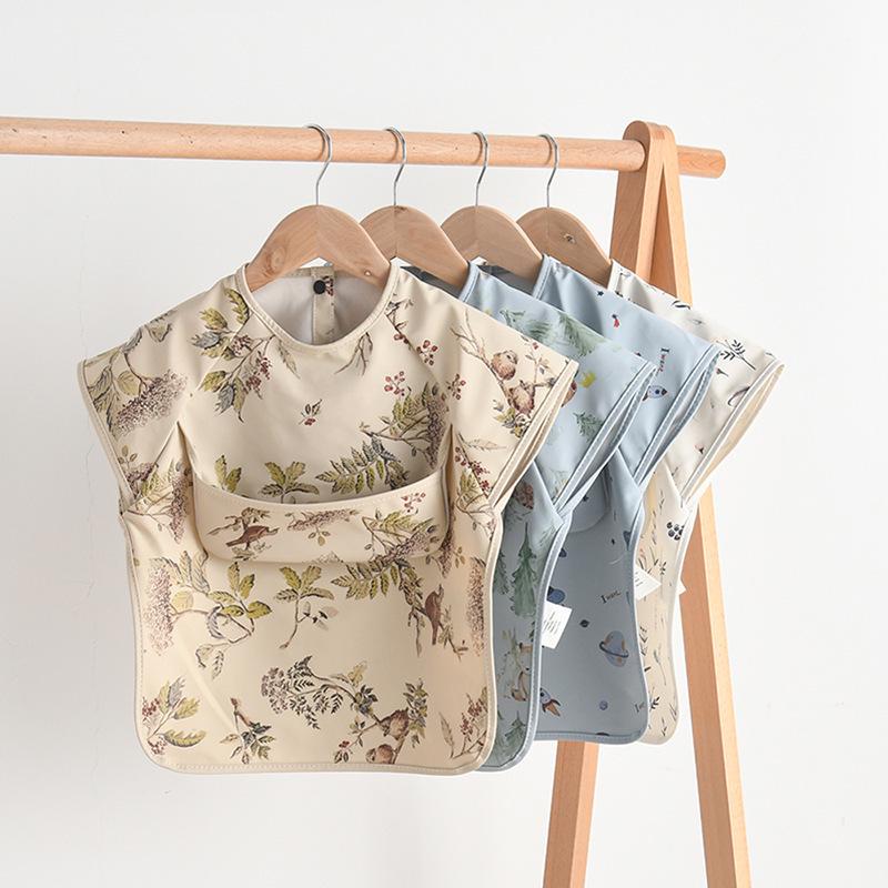 Dwustronny śliniaczek niemowlęcy bez rękawów w stylu koreańskim: Wodoodporny i odporny na zabrudzenia do karmienia