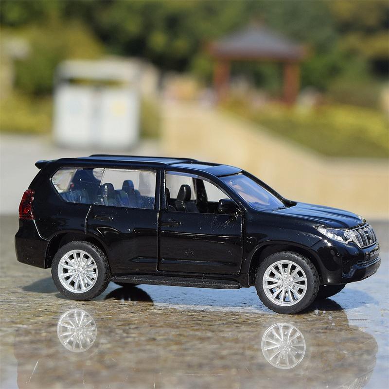 1/43 TOYOTA Prado SUV Alloy Car Model Diecast Metal Off-road Vehicles Car Model Miniature Scale Simulation Collection Kids Gifts