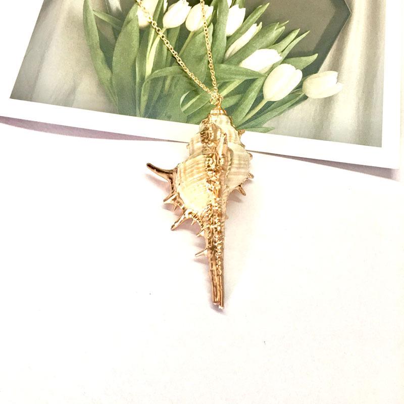 Natural Gold-Plated Conch Pendant Necklace - Colorful Shell & Clavicle Design