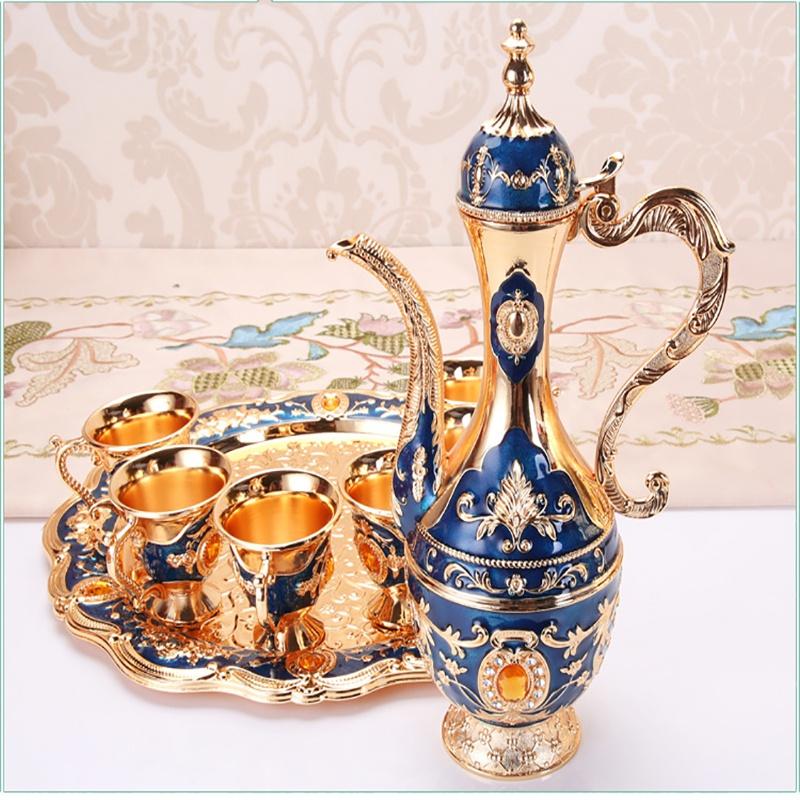 1 Sada Evropský Retro Palácový Vinný Set Domácí Svatba Sváteční Potřeby Kovový Dárek Kapesní Ploskačka Set Ozdoby Vánoční Dárek