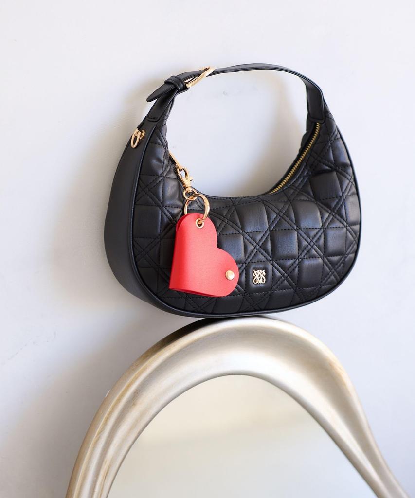 Quilted Bag with Heart Black F [BIS] 2-Way Charm, (01)