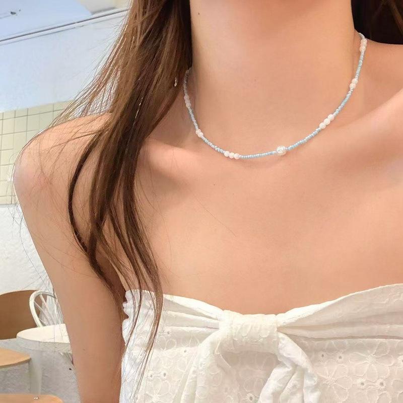 Blue Sea Shell Pendant Necklace: Fresh, Fashionable, High-End Beach Collarbone Design for Women