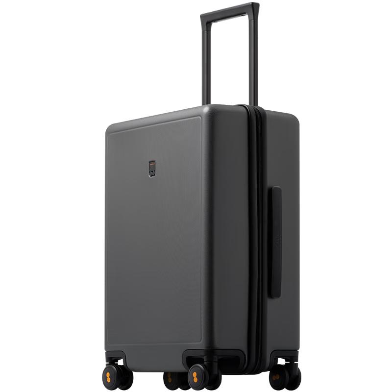 LEVEL8 Traveler PC Spinner Luggage