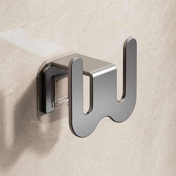 1PCS Wall Mount Punching-Free Slipper Rack Bathroom and Toilet Wall Drain Slipper Storage Hook Shelf Practical Shoe Holder