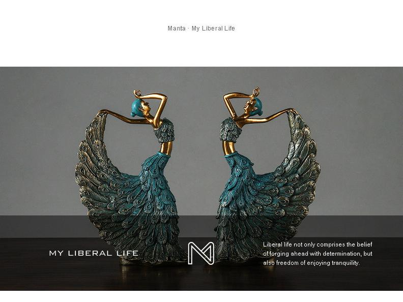 European Luxury Peacock Dancer Resin Ornament for Home and Wedding Decor