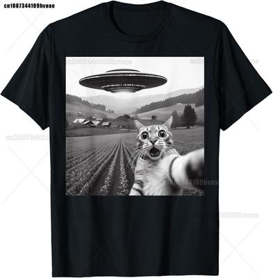 Cat Selfie With Alien UFO Funny Cat Gifts For Men TShirt