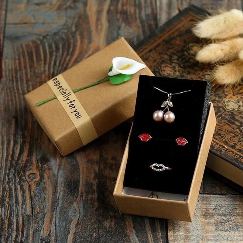 2Pcs Beautiful Sticky Flowers Kraft Paper Packaging Pendant Jewelry World Cover Gift Boxes