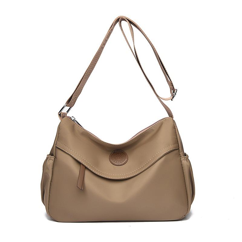 Nouveau Wenyi Fan Mode Décontracté Navetteur Simple Couleur Unie Grande Capacité Épaule Sac pour Femmes Sac Sous le Bras Sac Bandoulière