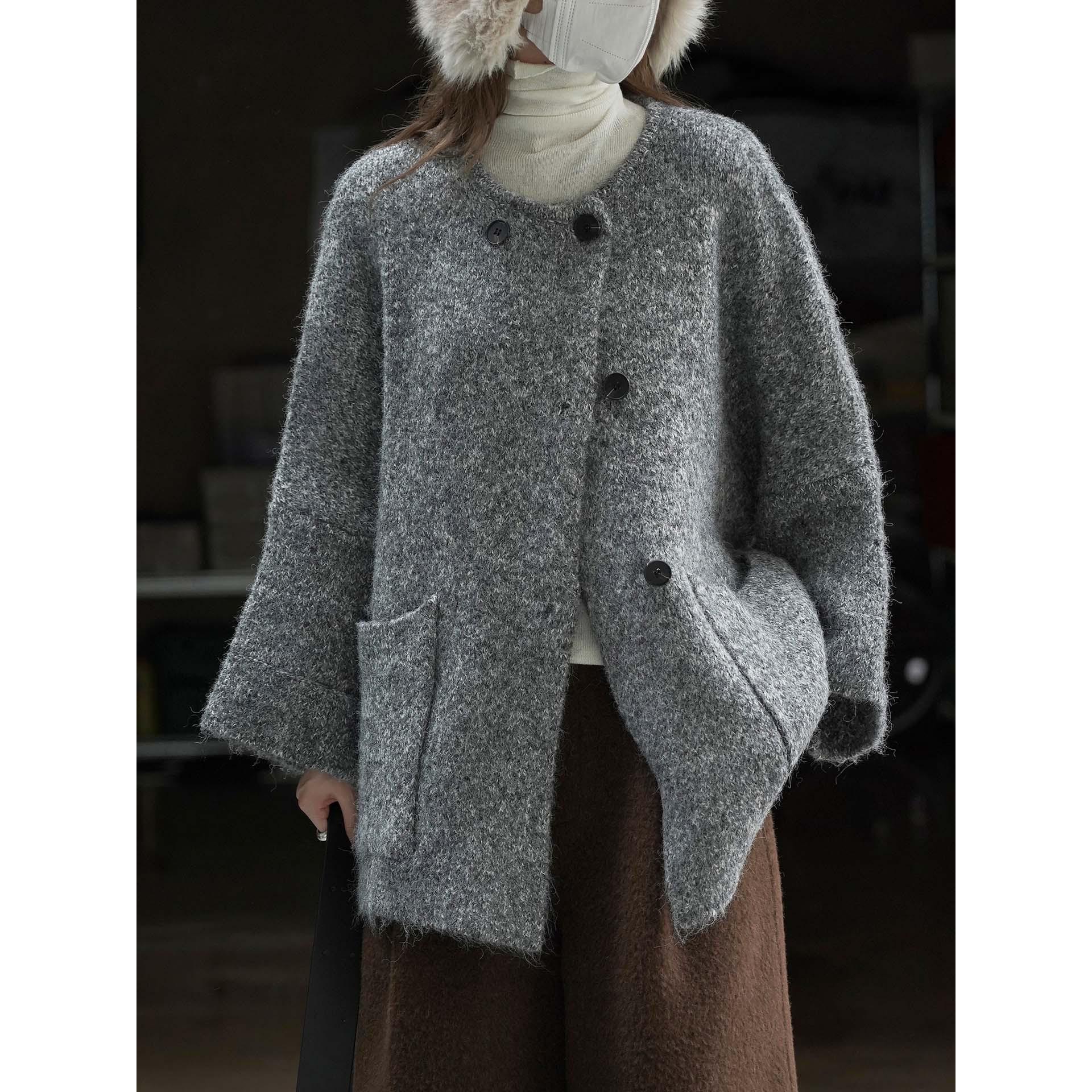 

Johnature Вязаный кардиган в корейском стиле ретро, ленивый, с круглым вырезом и карманом, зимняя повседневная универсальная свободная куртка для женщин One Size серый