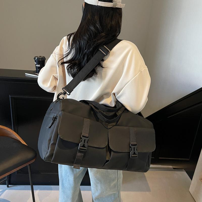 New Travel Bag Large Capacity Multi-function Shoulder Sports Fitness Bag Independent Shoe Compartment Simple Handbag Messenger Bag