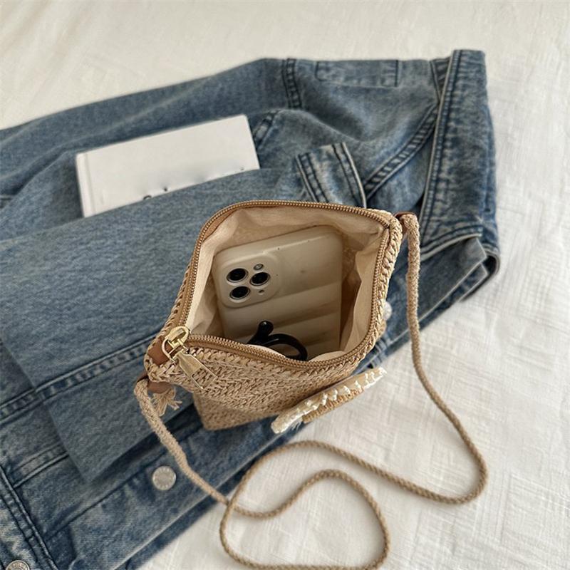 Grass Woven Shoulder Bag Casual Small Braided Crossbody Bag Women Beach Purse and Handbags Summer Sling Bag