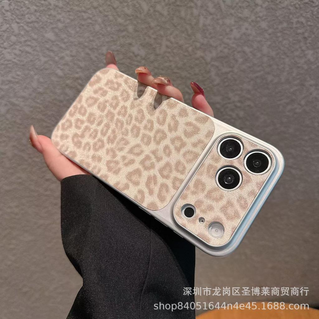 The new electroplated leather leopard print is suitable for iPhone17Promax mobile phone case 16pro fine hole 15 protective case.