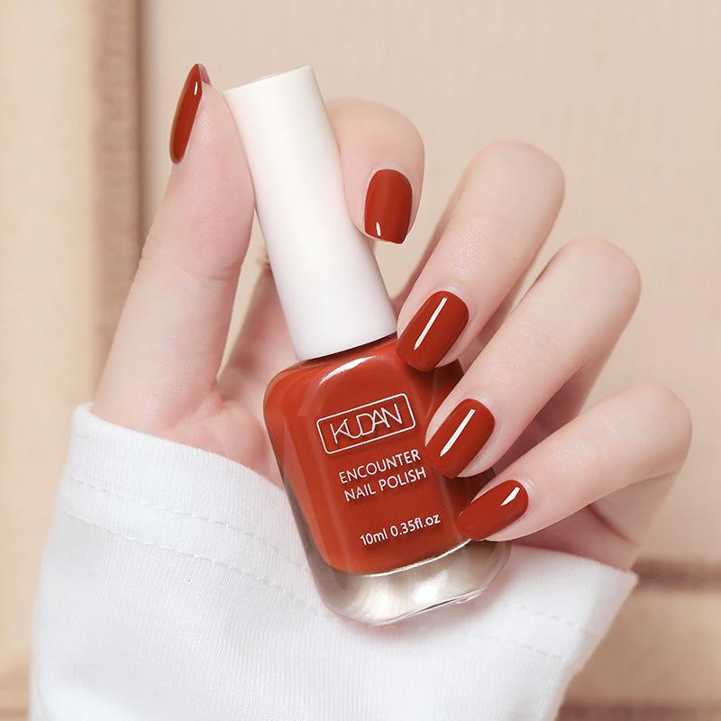 Long-Lasting Water-Based Peelable Nail Polish - No Lamp Needed, Quick-Drying, Colorfast, Perfect for Students and Salons.
