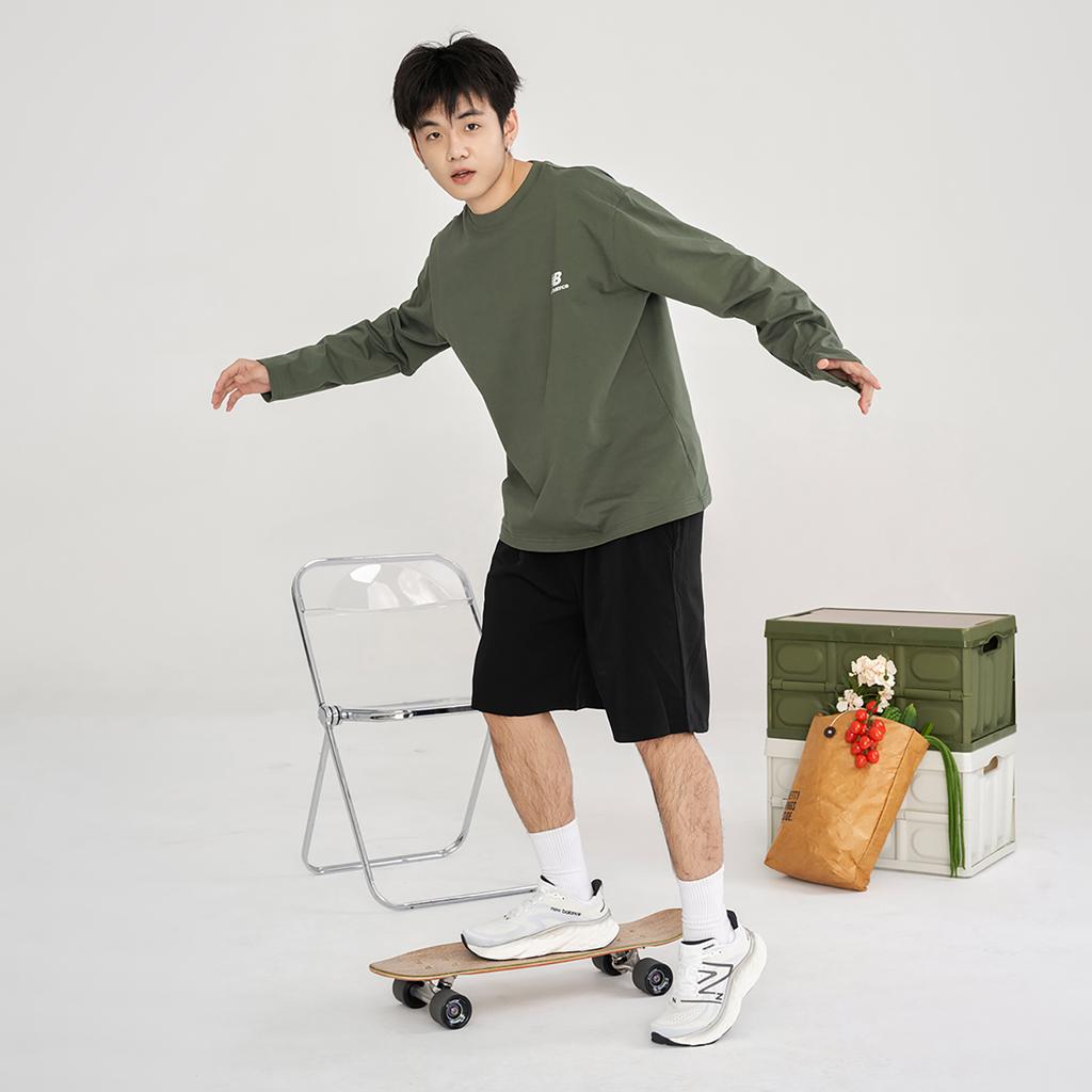 New Balance Fresh Foam X More V4 White Black Unisex Sneakers Black-Metallic MMORCW4