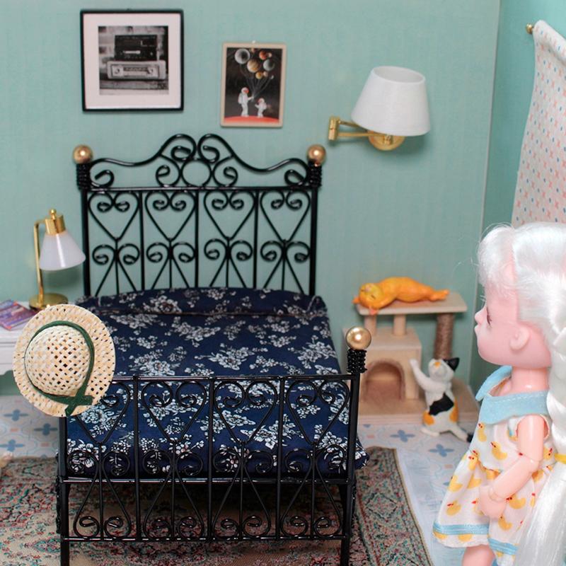 1:12 Dollhouse Mini Wall Lamp Led Lamp Foldable Telescopic Wall Light Decor Toy