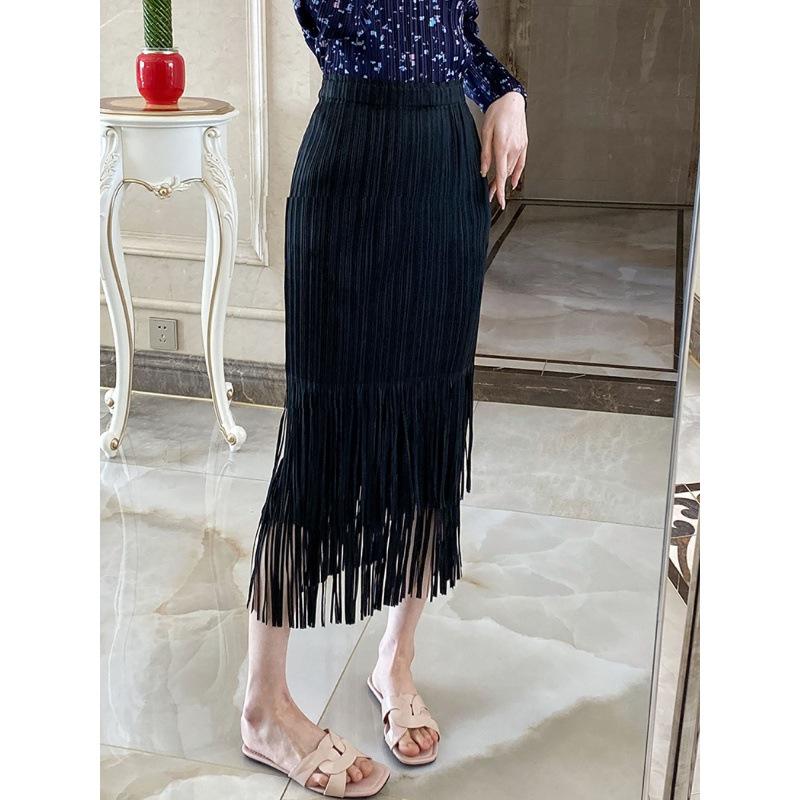 2025 Elegant Miyake Sleeveless Top & Pleated Tassel Midi Skirt Set for Women