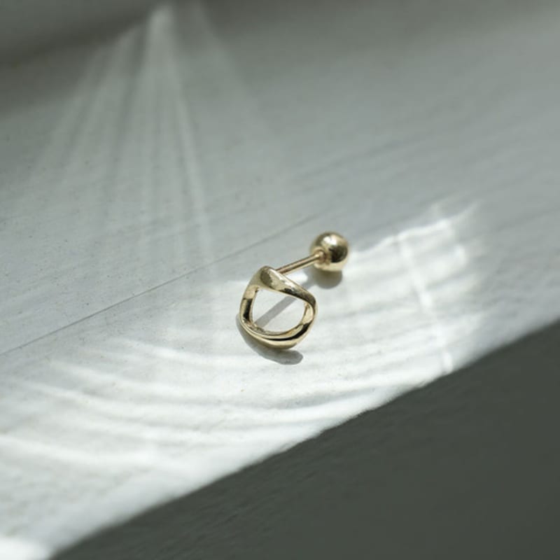 Youngglow 14k Twisted Ring Piercing