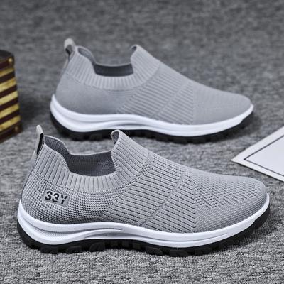 Frühling Neue Herrenschuhe Atmungsaktive Flying Weaving Herren Slip-on-Sets von Füßen Casual Fashion Trend Sportschuhe Herren