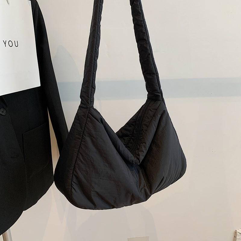 

Crossbody Bag Women S Autumn And Winter Casual Large-Capacity Retro Versatile Commuter Student Soft Waxy Down Shoulder Bag чёрный