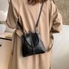 Elegant Kiss Lock Shoulder Bag Large Capacity PU Leather Chinese Style Crossbody Bag Solid Color Retro Vintage Women's Handbag