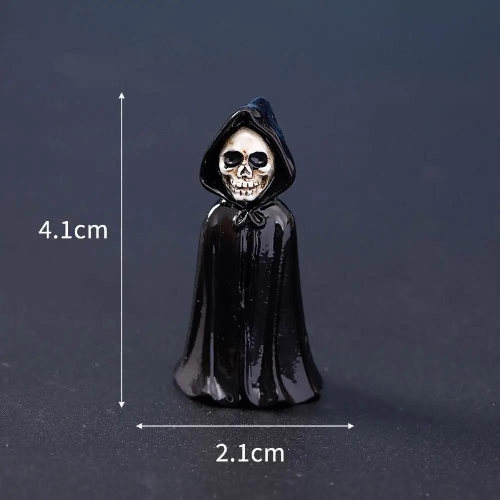 Multiple Styles Cartoon Halloween Small Ornaments DIY Mini Tombston Ornaments Resin Craft Resin Festival Ornaments Desktop