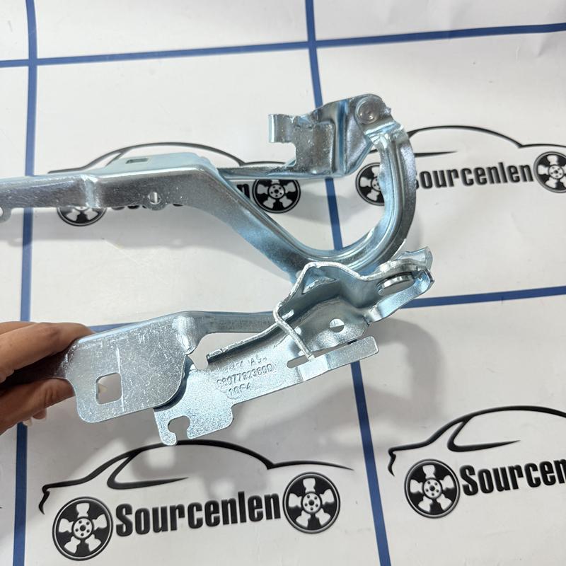Ein Paar Motorhaubenscharniere für Peugeot 208 2008 9807792480 9807792380