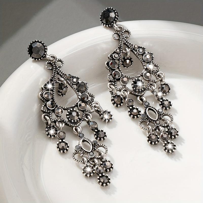1 Pair of Retro Luxury Inlaid Zircon Hollow Geometric Pendant Earrings, Women's Personalized Trendy Holiday Accessory Gift