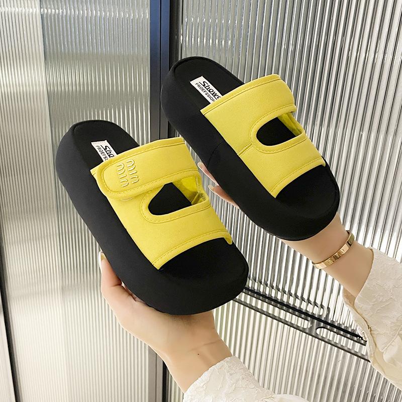 Thick-soled Velcro One-word Cool Slippers for Women To Wear In the Summer of 2025 New Fashionable Versatile with Skirts Beach Slippers
