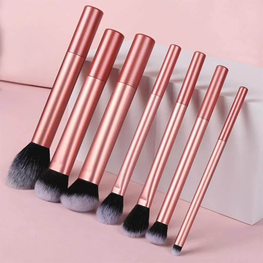 10ks Mini sada štětců na make-up Powder Eyeshadow Foundation Blush Blender Concealer Beauty Makeup Tools Štětec Profesionální potřeby