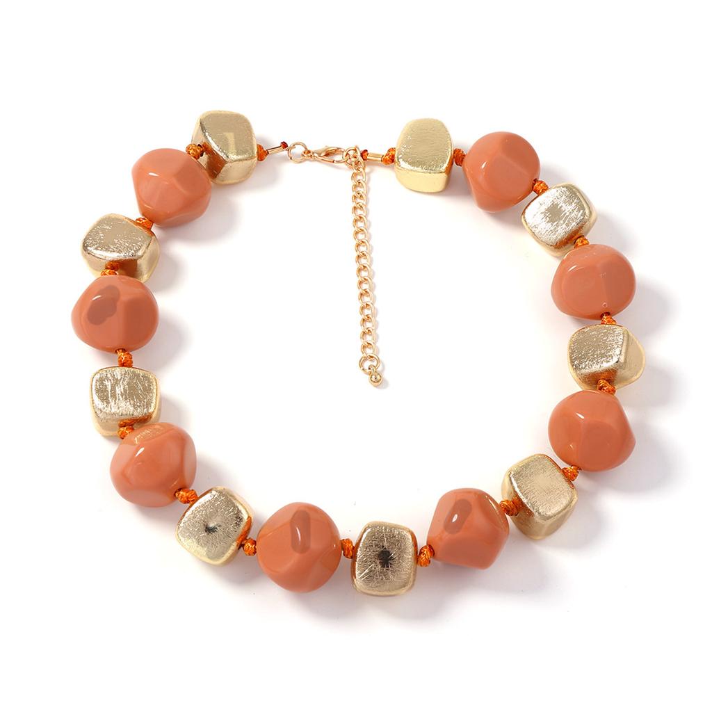 Simple, fresh and fashionable, versatile geometric resin beaded multi-color casual necklace, which can be worn in multiple layers for daily women