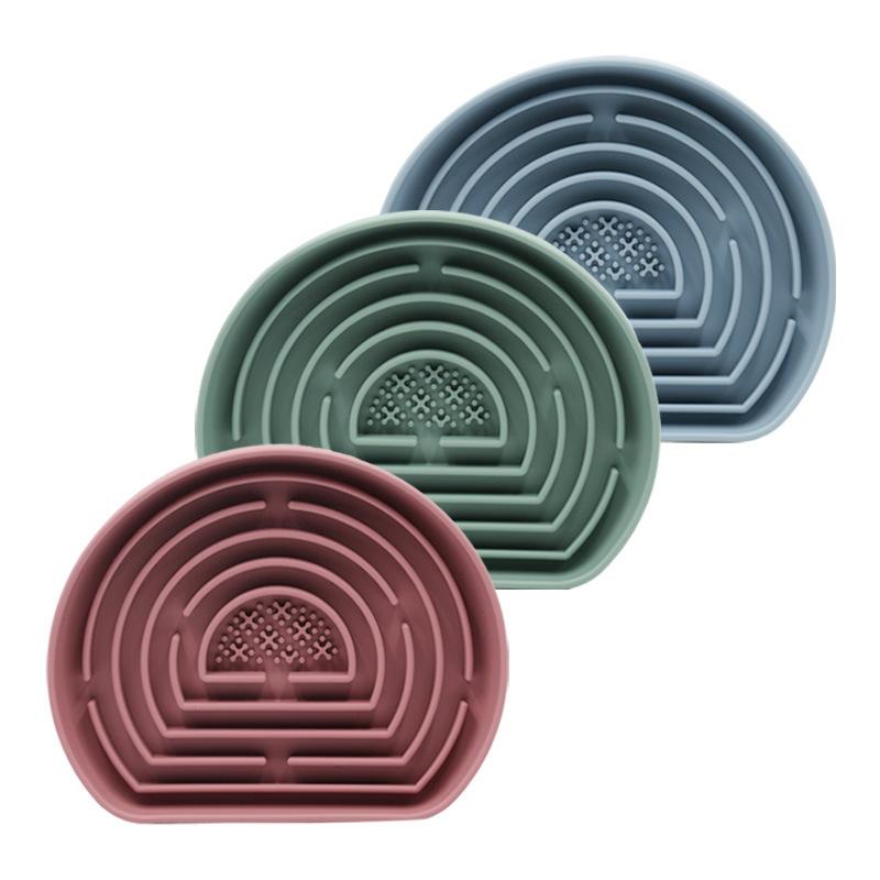 Washable Soft Silicone Slow Feeder Dog Bowl Semicircular Labyrinth Shape Pet Food Bowl for Dogs Cats Contenedor Comida Perro