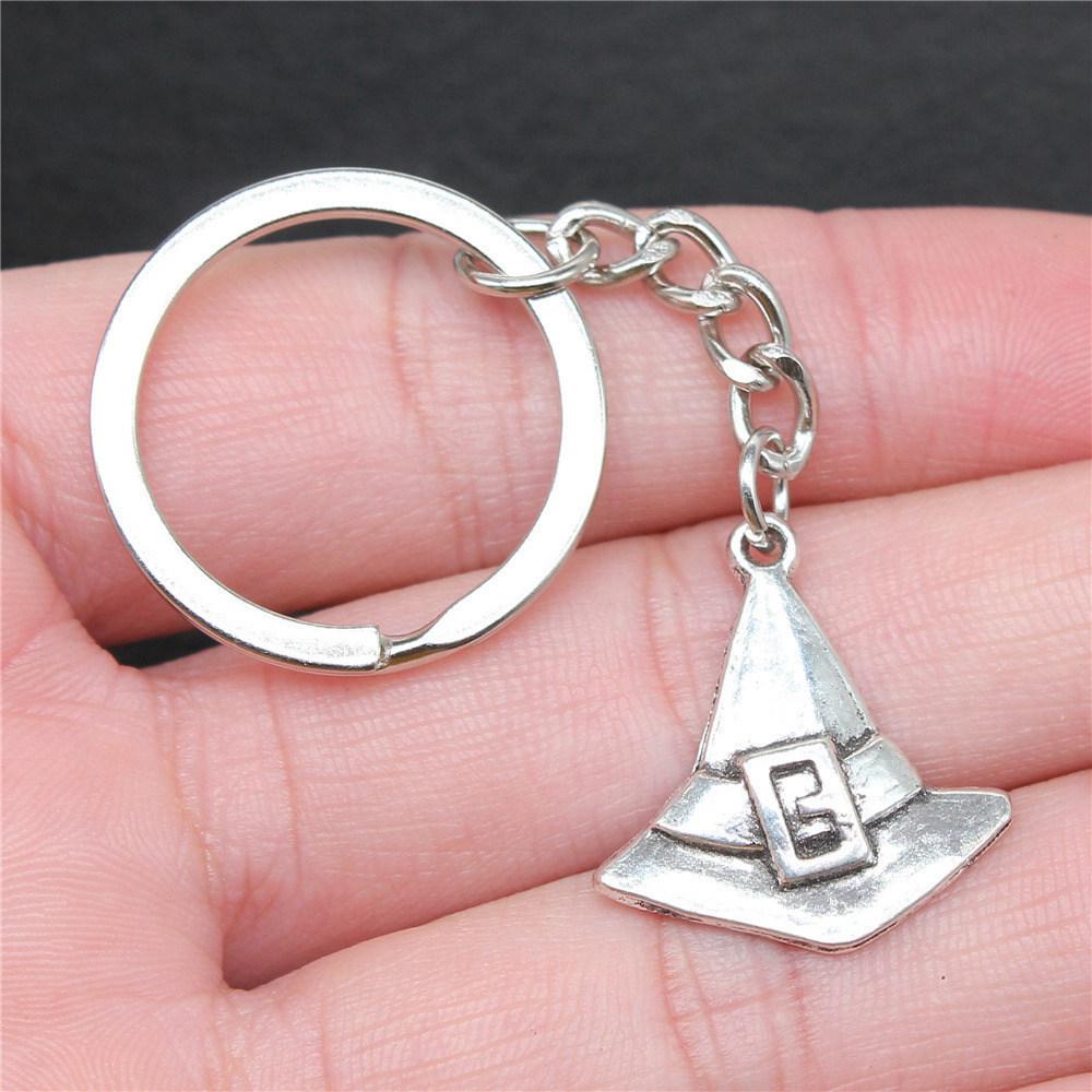 Christmas Day Holiday Festive Keychain for Men New Arrival Casual Graduation Gift Vintage Wallet Accessory
