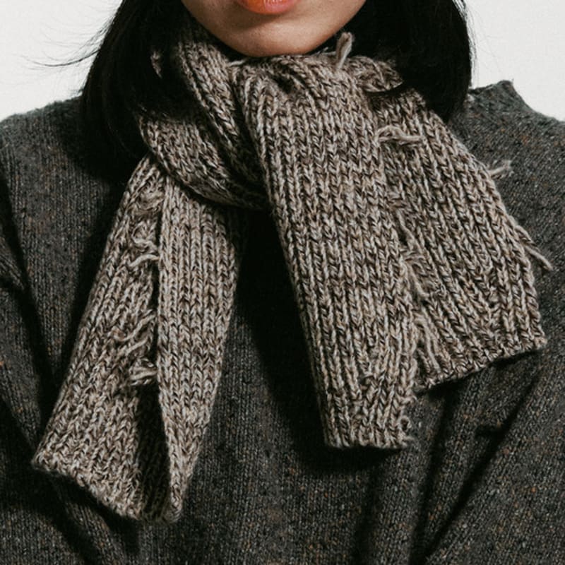 

YOUNGOH YB Recylce Yarn Frayed Short Knit Muffler FREE