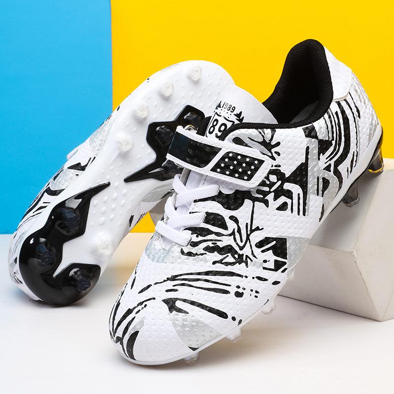 New Kid Soccer Shoes Boys TF AG Sneakers Football Boots Ultralight Professional Non-Slip Comfortable Match Sports Shoes Unisex