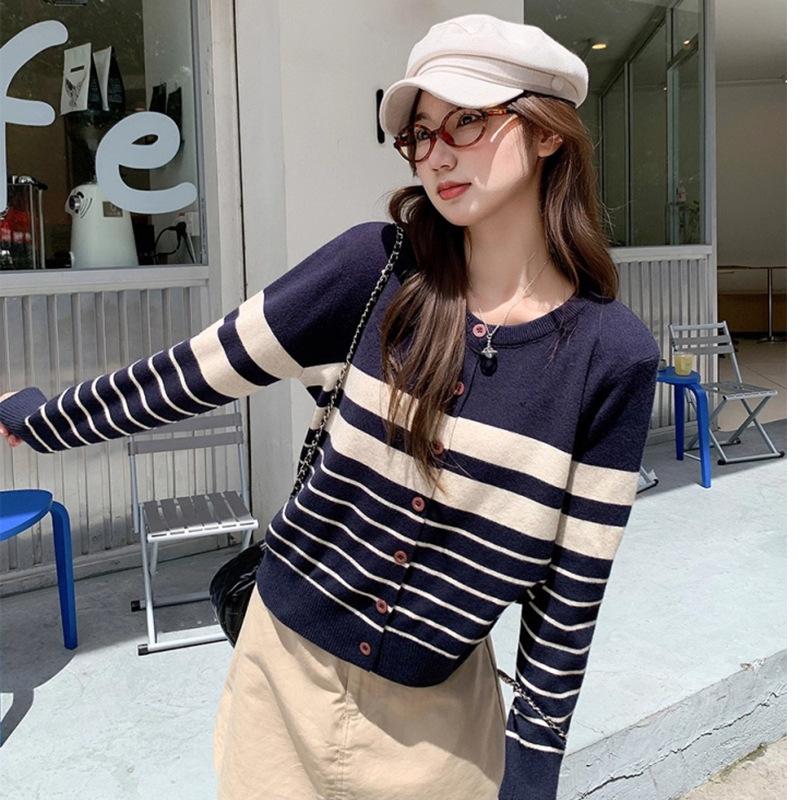 Casual lazy wind striped knitted cardigan women's autumn and winter new loose and thin soft waxy sweater jacket top