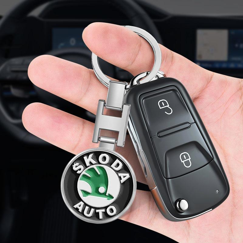 Auto Schlüsselanhänger Auto Emblem Geschenk mit Schlüsselring Autozubehör für Skoda SCALA Superb Octavia 2 3 A4 A5 Fabia Kamiq Kapoq Kodiaq Rapid