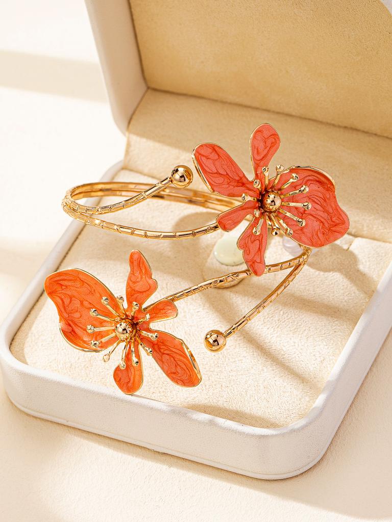Elegant And Simple Design, Fresh And Sweet, Gold Enamel Glaze Craft, Flower Opening Bracelet