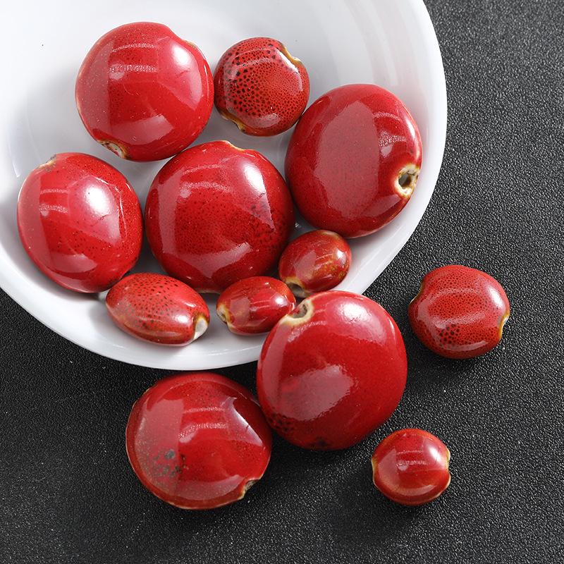 Rote Serie Keramik glasiert flach rund Porzellan Perlen Halskettenanhänger für DIY Schmuck