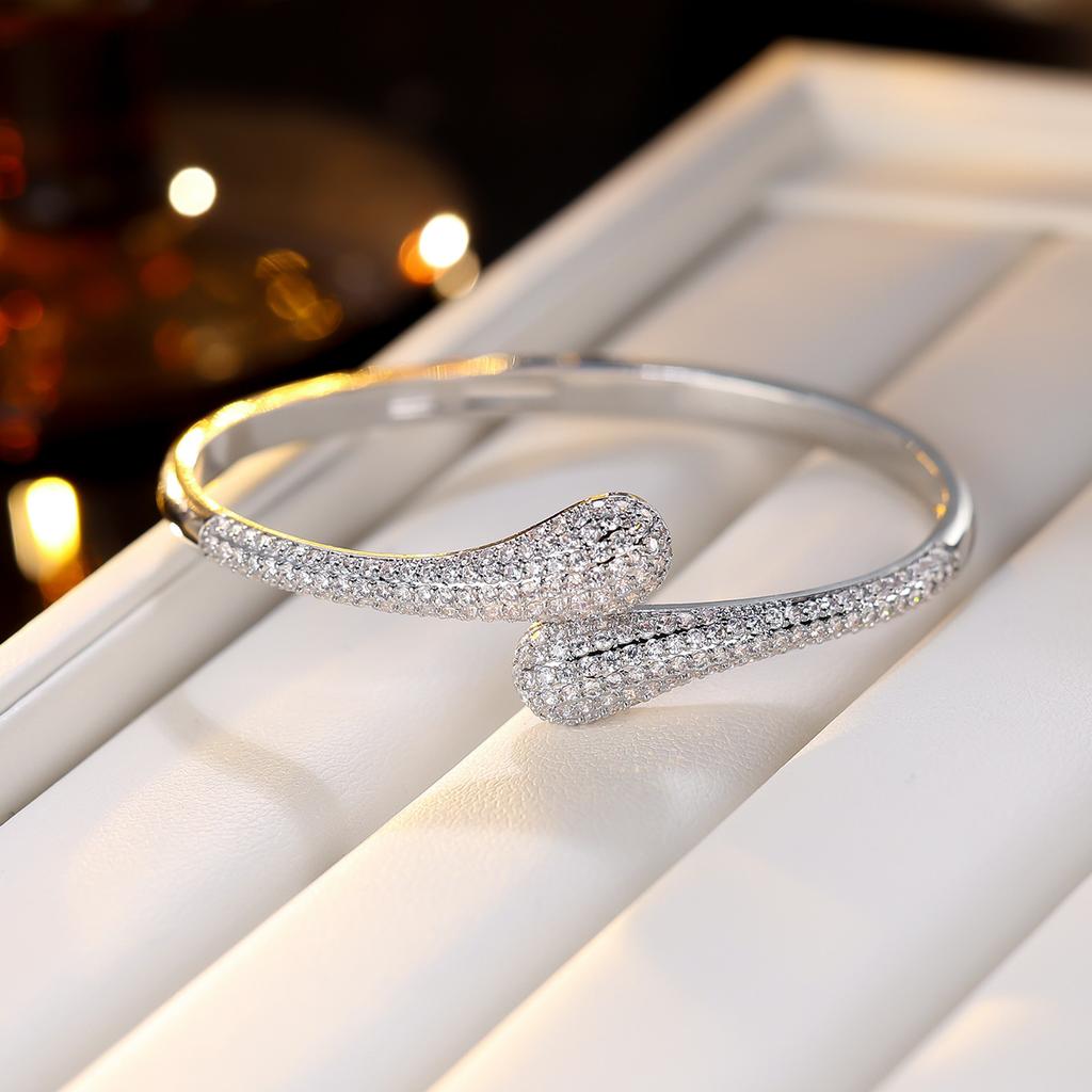 European and American Popular Super Flash Zirconium Geometric Bracelet Light Luxury Fashion High-end Open Adjustable Bracelet
