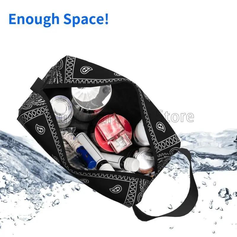 Colorful Paisley Black Bandanna Border Scarf White Make Up Bag Waterproof Toiletry Bag for Women Portable Travel Cosmetic Bags