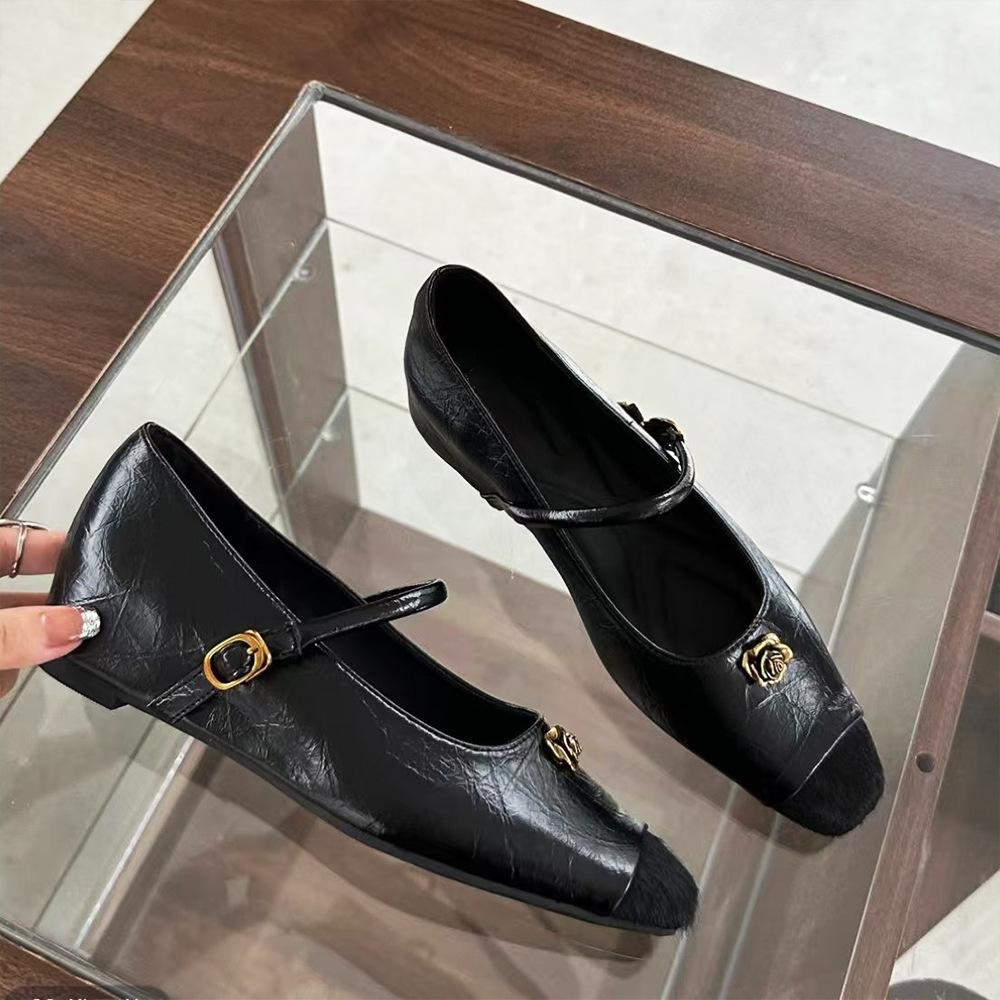 Fashion versatile inner height increase one-word buckle Mary Jane shoes women's shoes autumn new French small fragrant temperament single