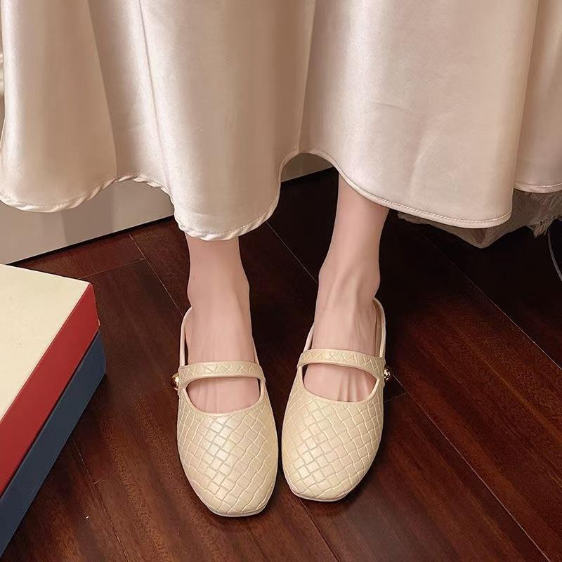 

Baotou half slippers women s new rhombus square head fashionable, light and soft indoor and outdoor cool slippers women 40-41 (one size smaller)