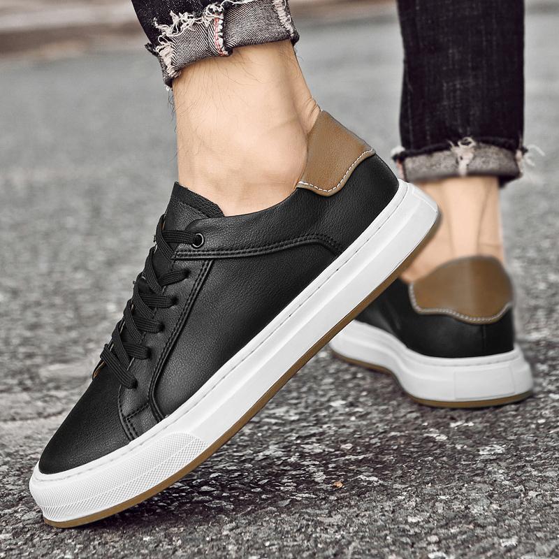 Fashion 2025 New Male Vulcanize Shoes Men Casual Shoes Genuine Leather Men Sneakers Classic Streetwear Skateboard Footwear Trainers