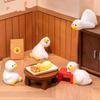 7 STuks Miniatuur Eend Ornamenten Leuke Kleine Eend Beeldjes Speelgoed Lichtgewicht Kleine Decoratie voor Poppenhuis Kinder Verjaardagsfeest Cadeaus