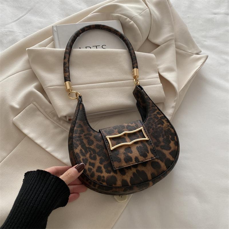 Crescent Moon Faux Leather Shoulder Bag for Women Minimalist Vintage Crossbody Purse