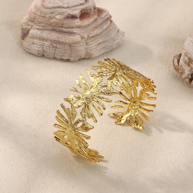 Titanium steel open bracelet gold-plated adjustable metal bracelet female exaggerated fashion hip-hop