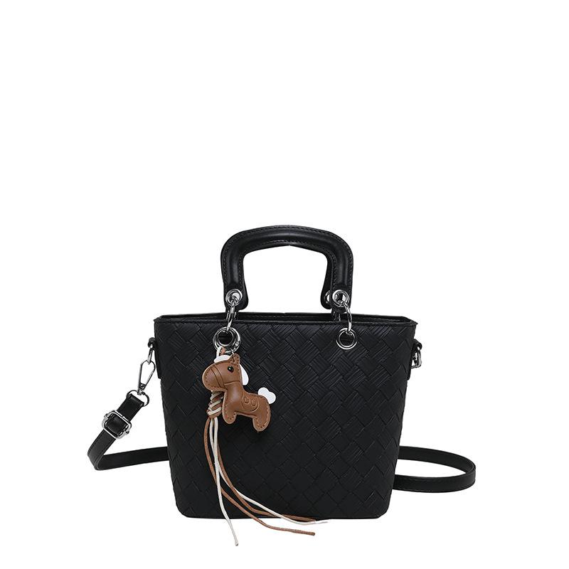 2026 Autumn/Winter Matte Metal Buckle Woven Tote with Large Capacity - Retro Women's Shoulder & Handbag.