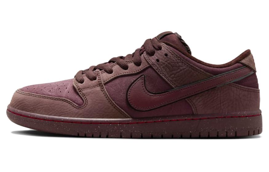 

Nike SB Dunk Low City Of Love Burgundy Crush FN0619-600 41
